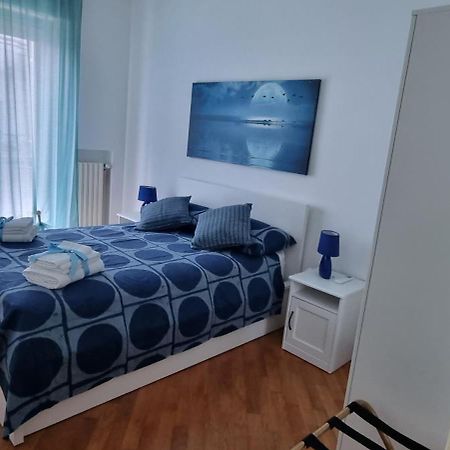 Casa Dante Center Apartment Bari Bagian luar foto