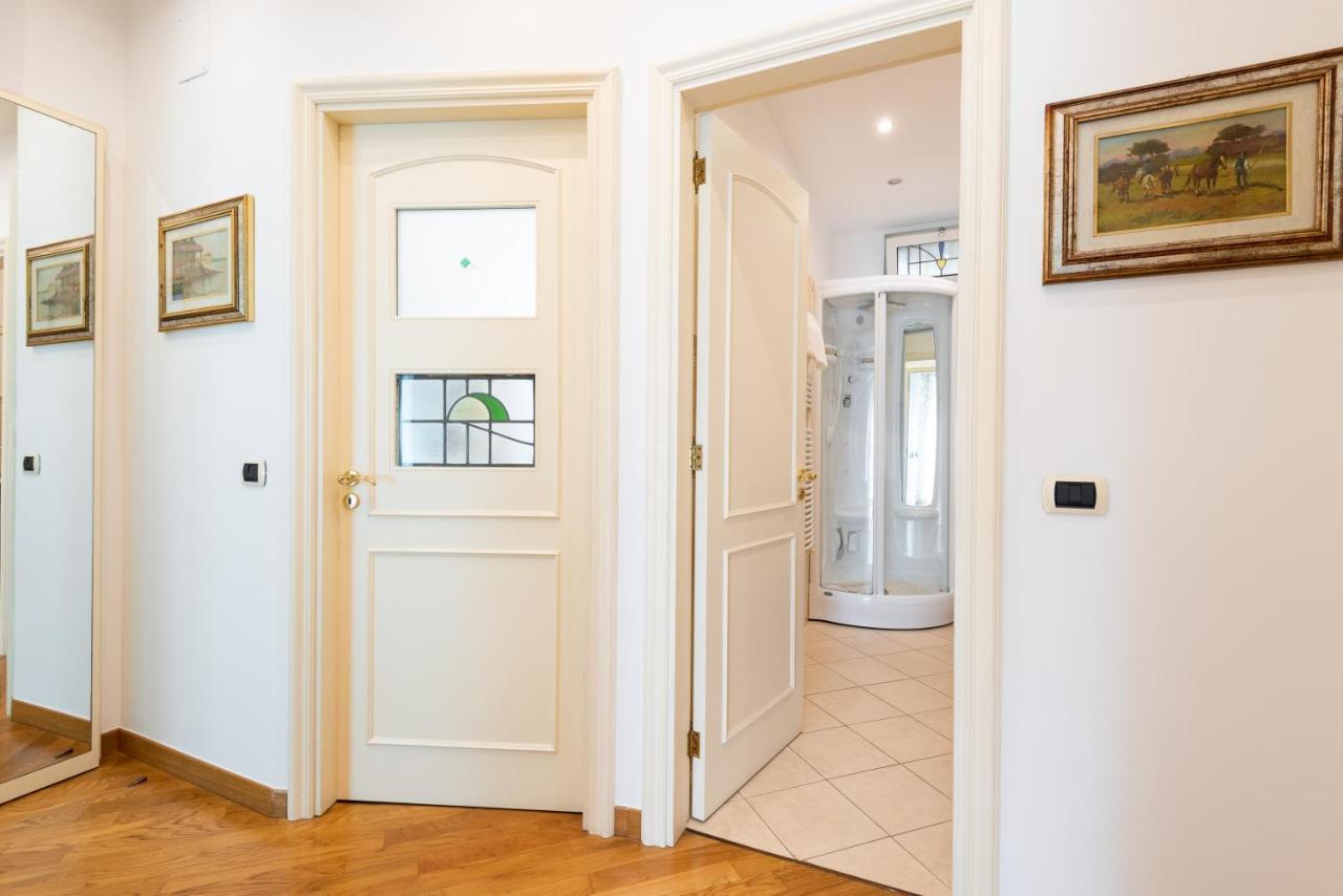 Casa Dante Center Apartment Bari Bagian luar foto