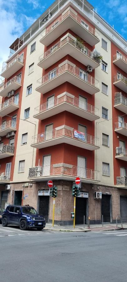 Casa Dante Center Apartment Bari Bagian luar foto